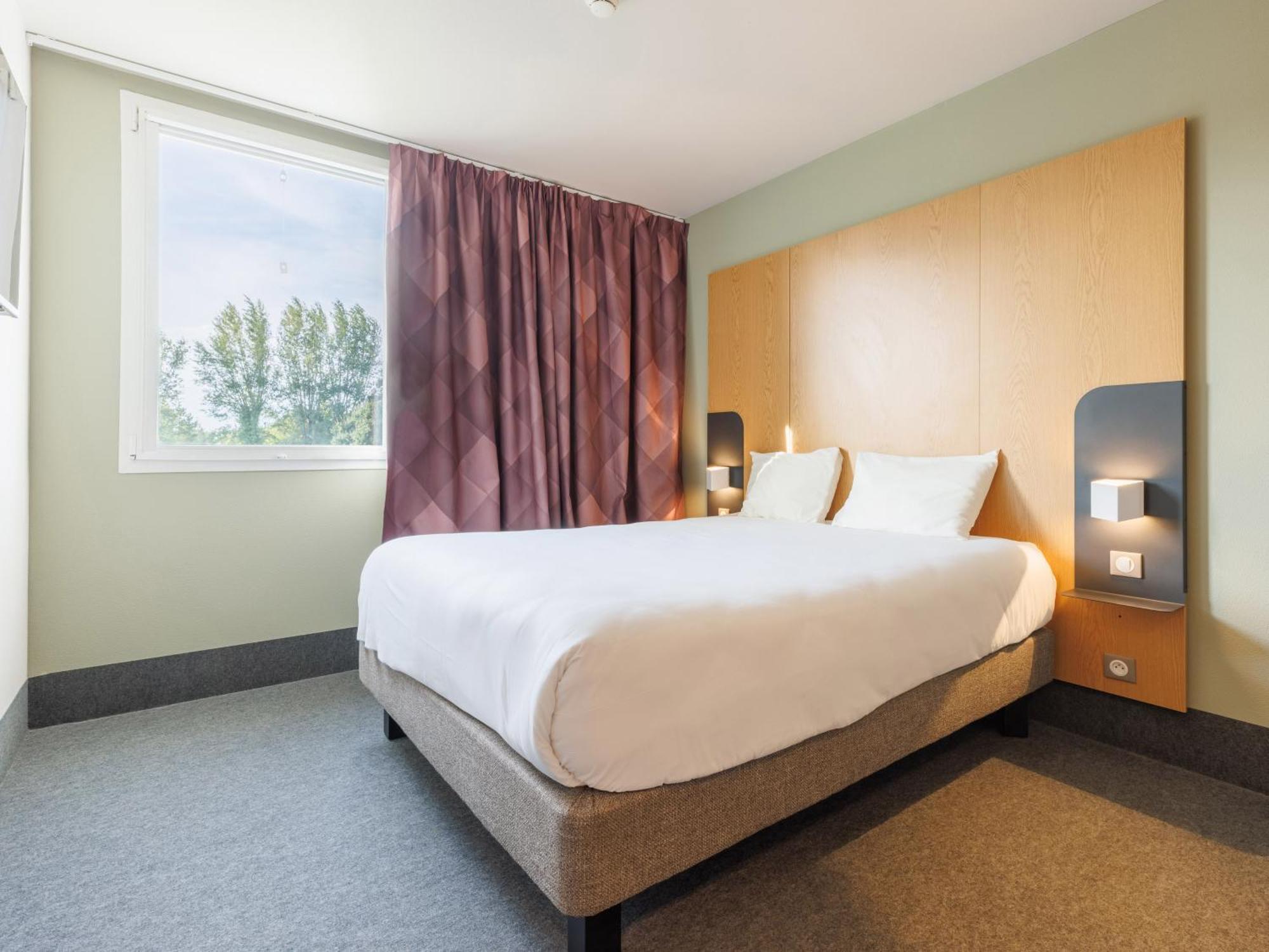 B&B Hotel Clermont-Ferrand Nord ריום מראה חיצוני תמונה