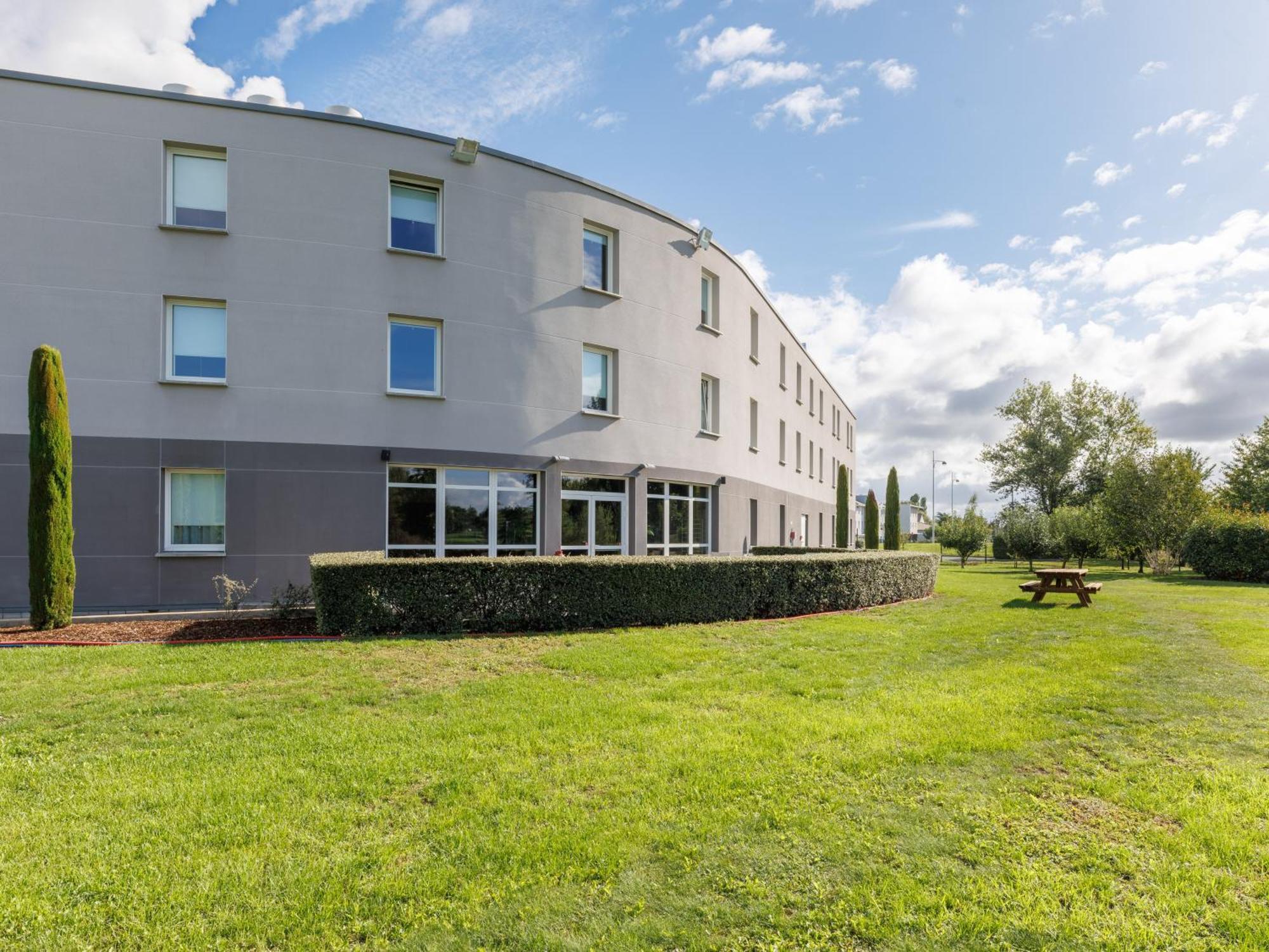 B&B Hotel Clermont-Ferrand Nord ריום מראה חיצוני תמונה