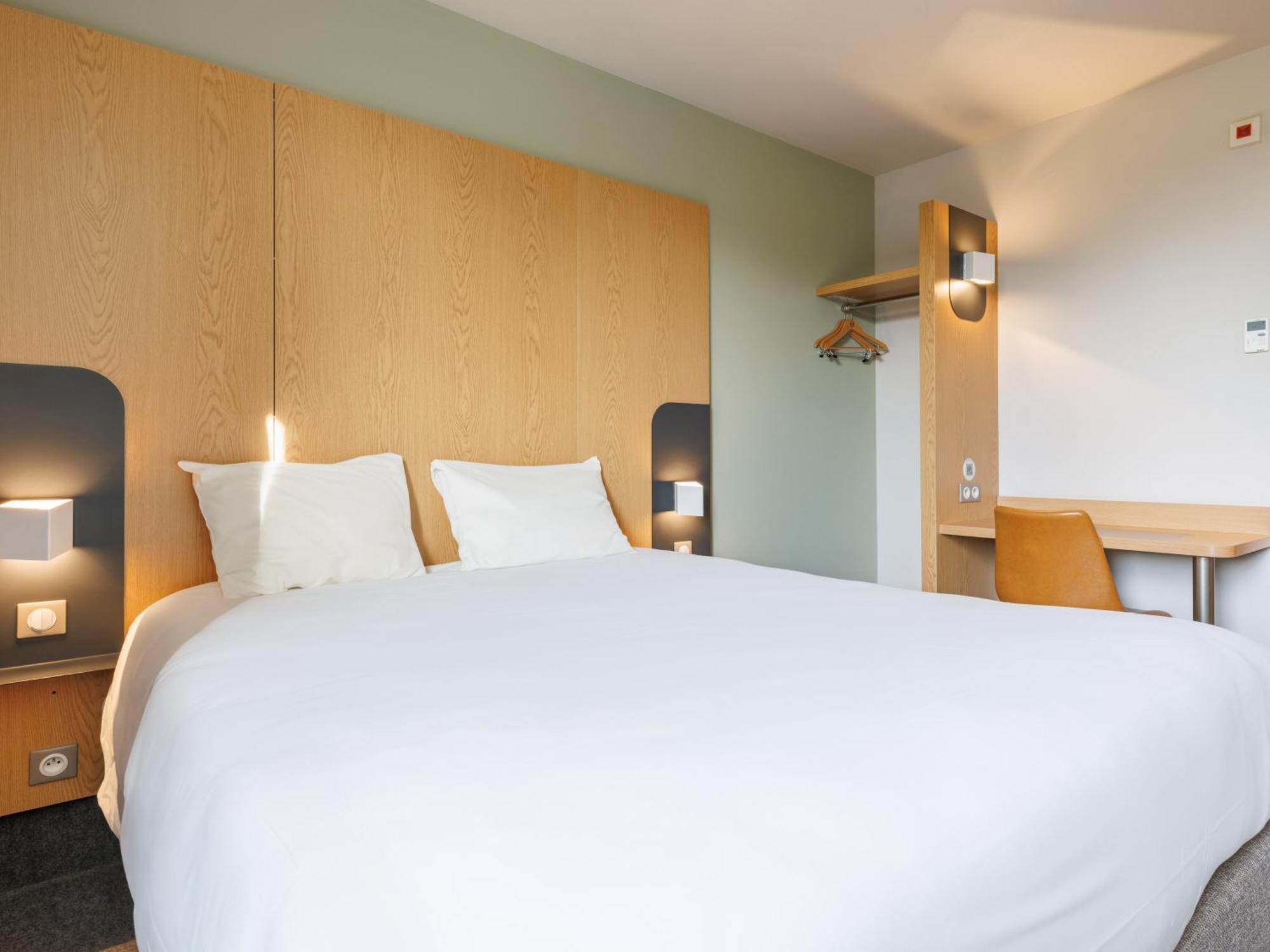 B&B Hotel Clermont-Ferrand Nord ריום מראה חיצוני תמונה