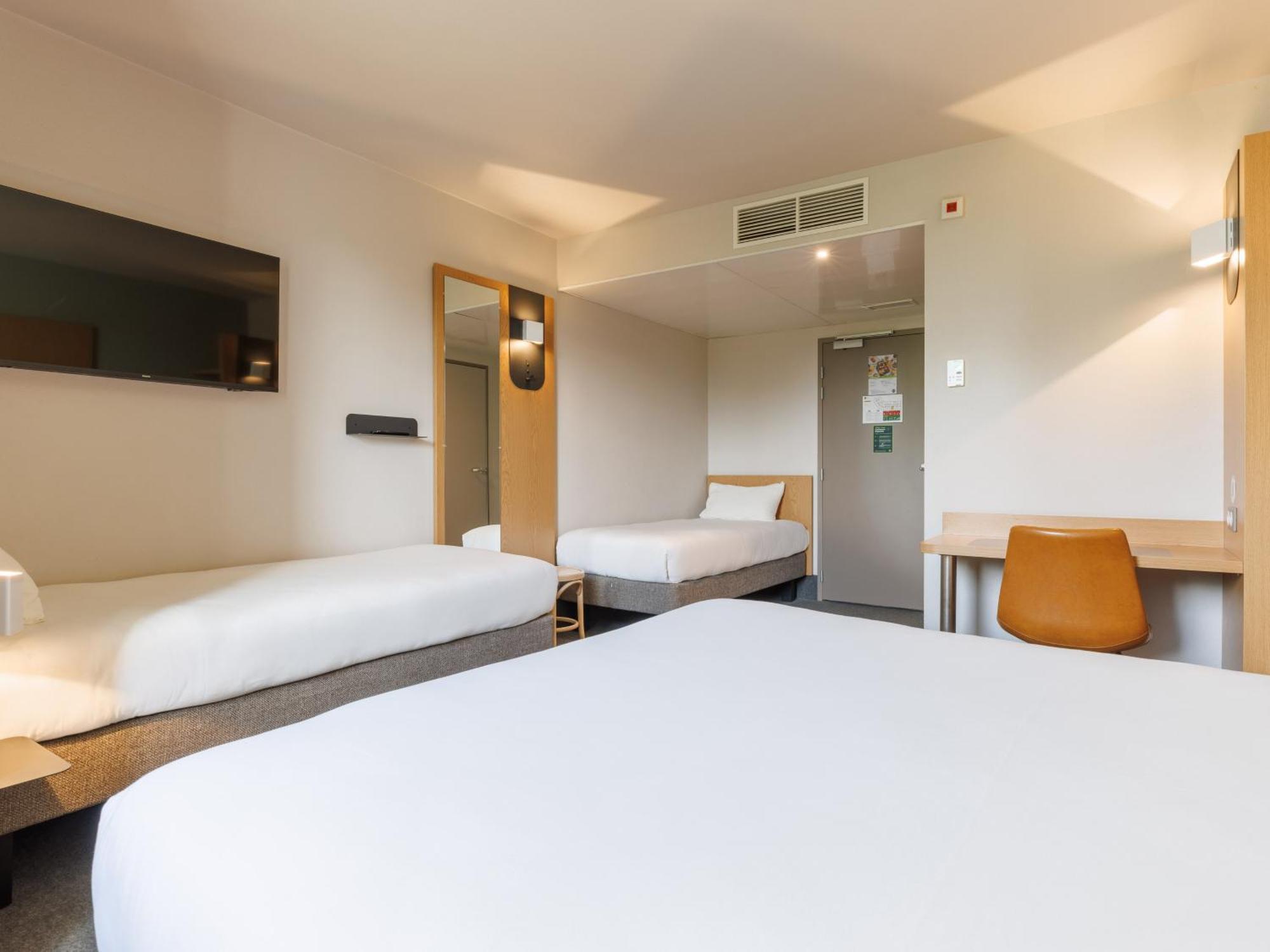 B&B Hotel Clermont-Ferrand Nord ריום מראה חיצוני תמונה