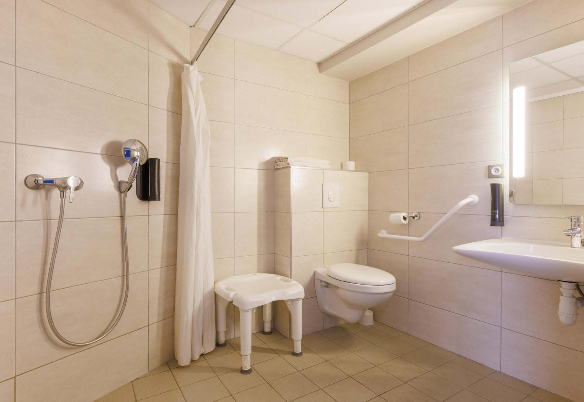 B&B Hotel Clermont-Ferrand Nord ריום מראה חיצוני תמונה